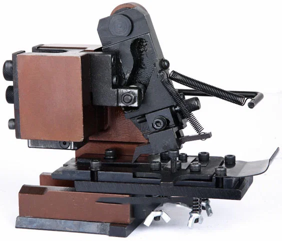 Crimpform für Anschlüsse