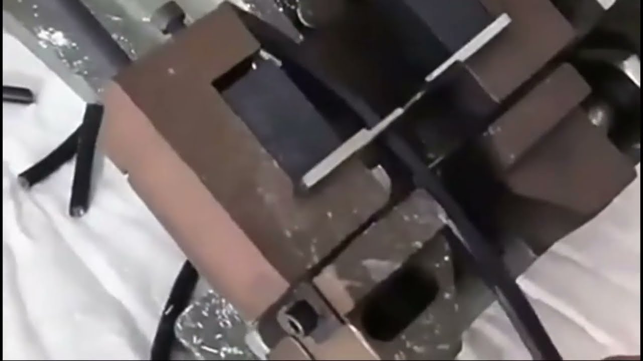 Pneumatisch-elektrische Kabelabisolier-Maschine für industrielle Effizienz