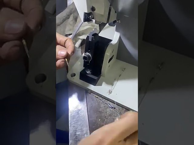 3T Leise Automatische Kupferabdichtungs-Nietmaschine | Präzise Zuführung 220V für Automobil-Terminals