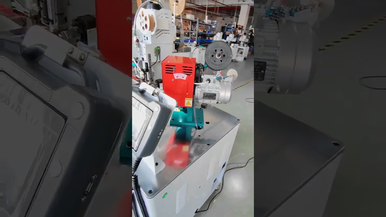 Automatische Crimpmaschine für isolierte Anschlüsse und Kupferband | Kabelverarbeitung