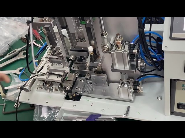 Halbautomatische Löt- und Abisoliermaschine für USB-Kabel – Multifunktional und effizient