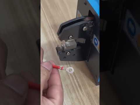 Zuverlässige Crimpmaschinen für Anschlussklemmen: Elektrische & pneumatische Optionen für Ihre Fertigung