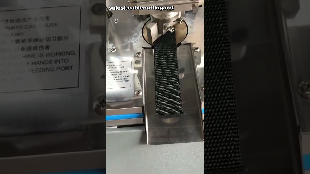 Perfekt glatte Schnitte mit dem Ultraschall-Autogurt-Schneideautomaten für Kabelbäume