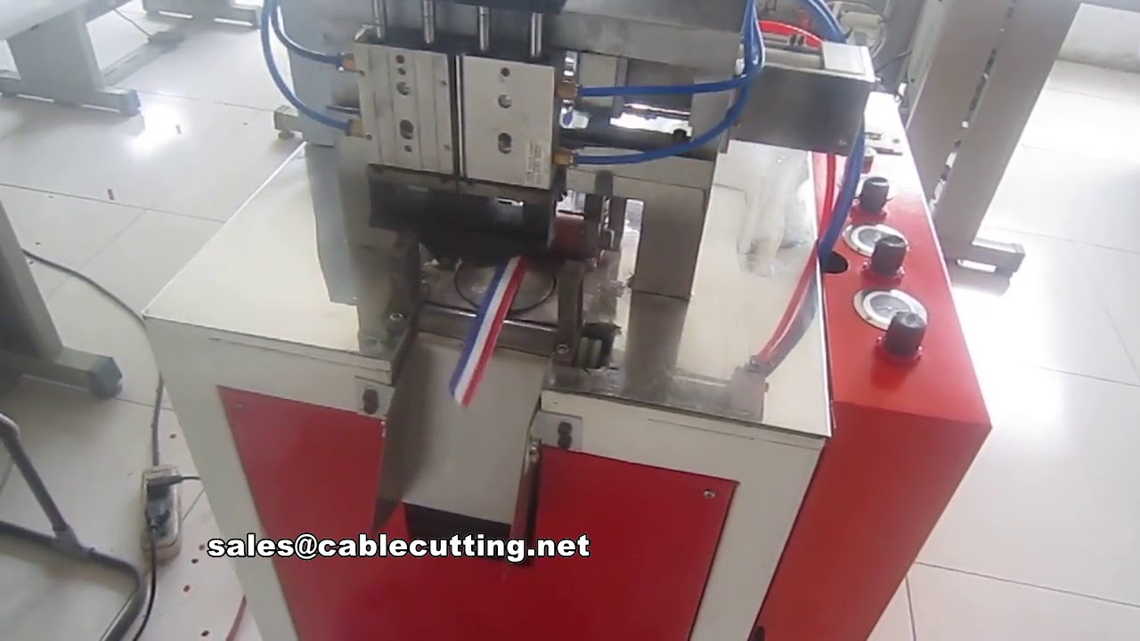 Ultraschall-Bandschneidemaschine mit Doppelmesser für präzise Trapezform-Schnitte