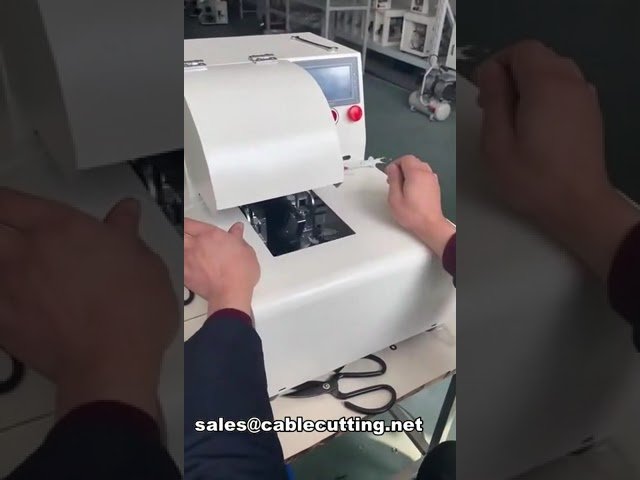 Flachbandkabel-Bandwickelmaschine WPM-690P – Effiziente Umwickel- und Verpackungslösung