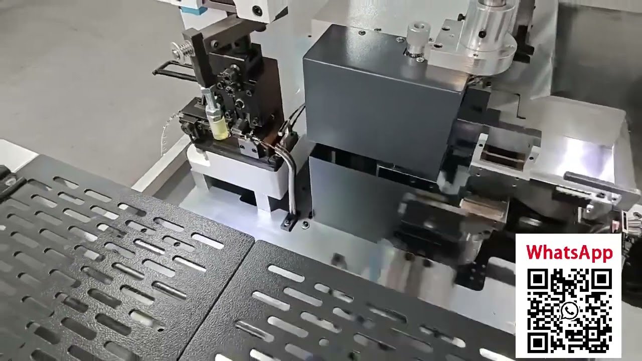 Traversierende 5-Draht Doppelend-Crimpmaschine für Dual-Carrier-Terminals
