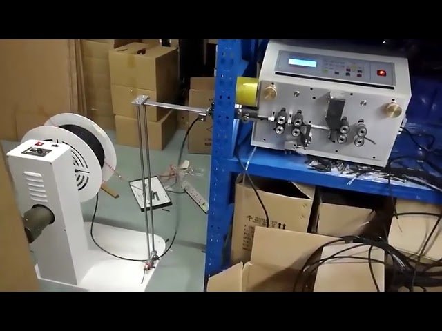 Automatische Kabeldraht-Zuführmaschine mit stufenlos verstellbarem Abzug