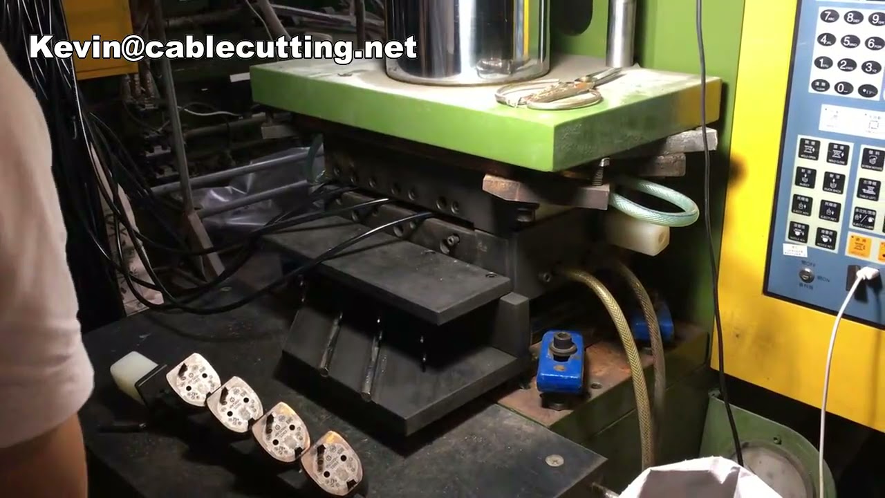 Spritzgussmaschine für Steckerherstellung – Hochpräzise Kunststoffspritzmaschine