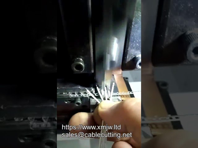 Hochleistungs-Kupferdraht-Crimpmaschine: Halbautomatische Kabelcrimp-Maschine für Molex-Steckverbinder