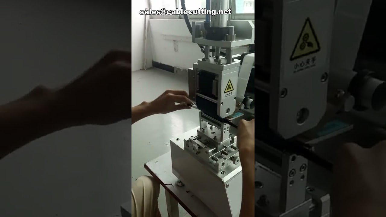 Kabelbeschriftungsmaschine & Doppelfaltwickler: Automatisierte Kabelverarbeitung