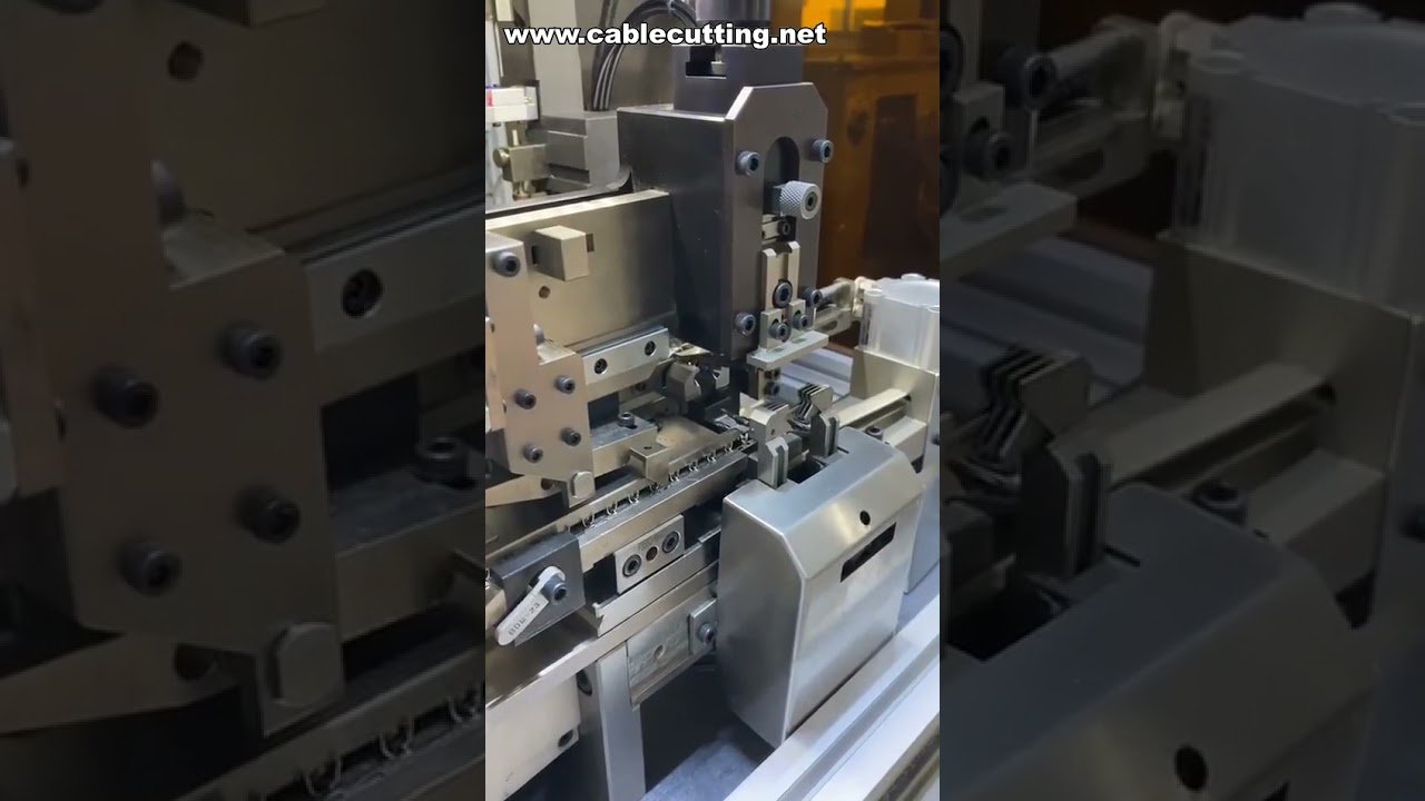 Halbautomatische Maschine zum Abisolieren, Dichteinsetzen und Crimpen | Kabelkonfektionierung
